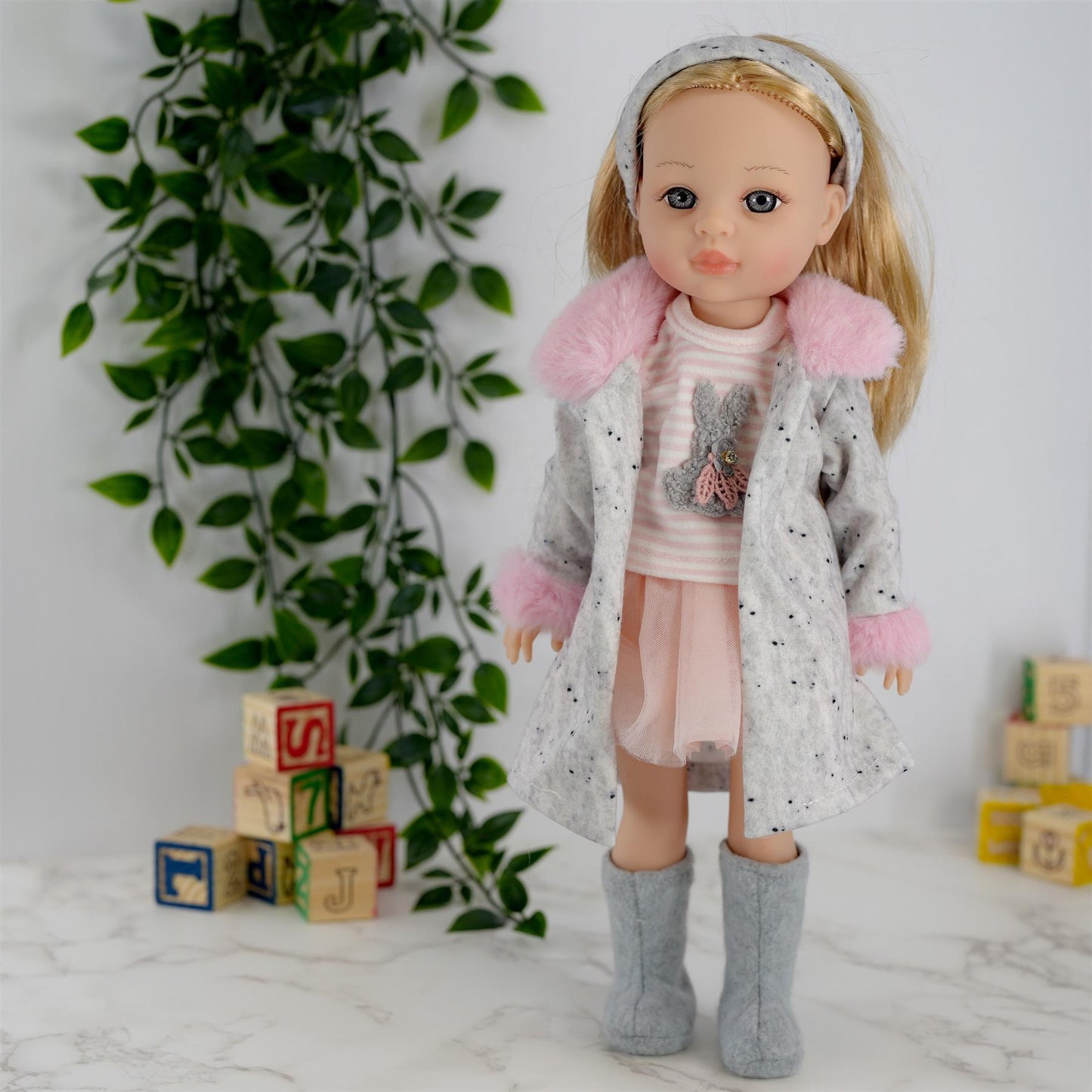 Bibi Doll Baby Doll Girl with Long Styling Hair American Style Fashion Dolls 15"