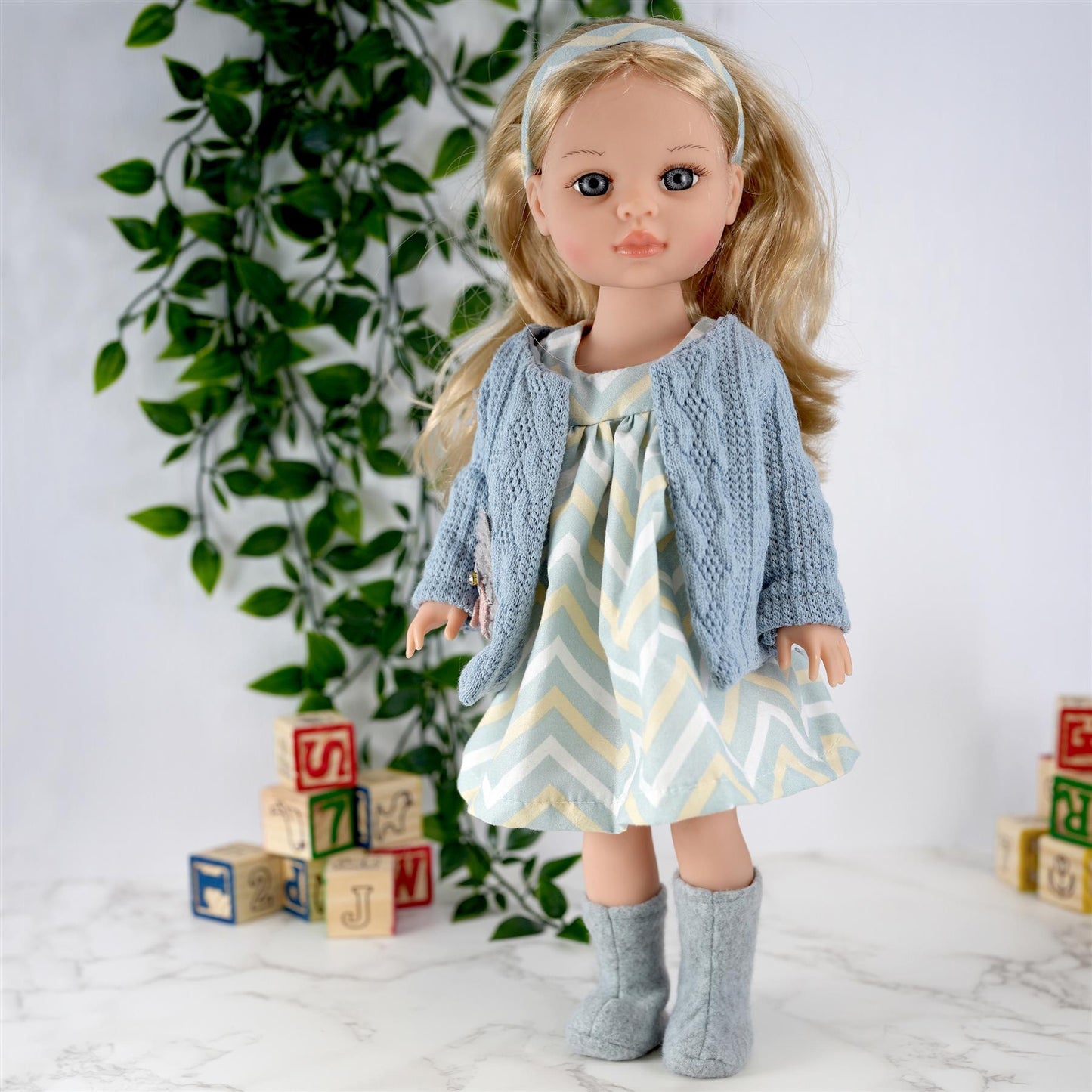 Bibi Doll Baby Doll Girl with Long Styling Hair American Style Fashion Dolls 15"