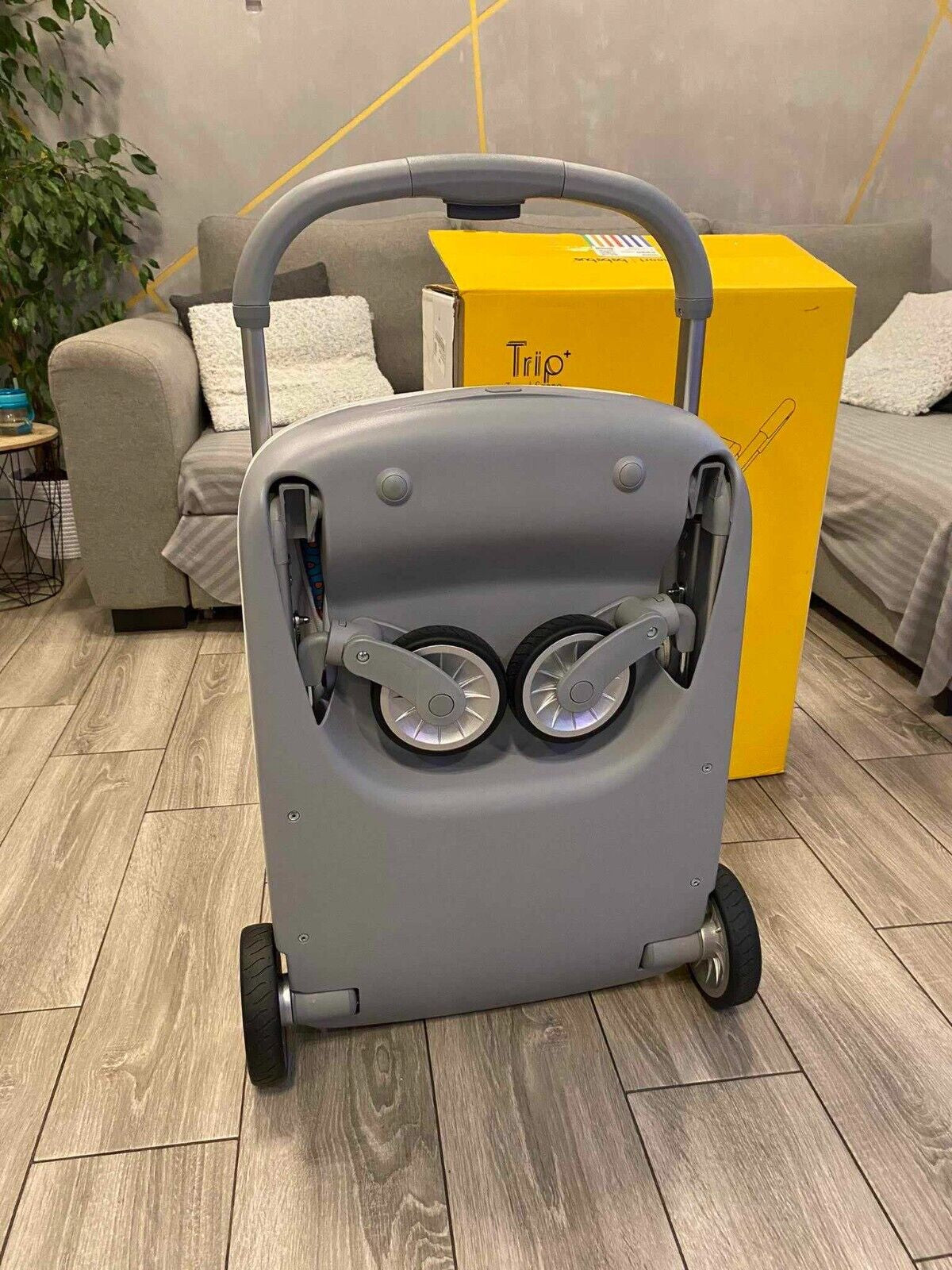 Luxury Lightweight Stroller Foldable Suitcasebebebu