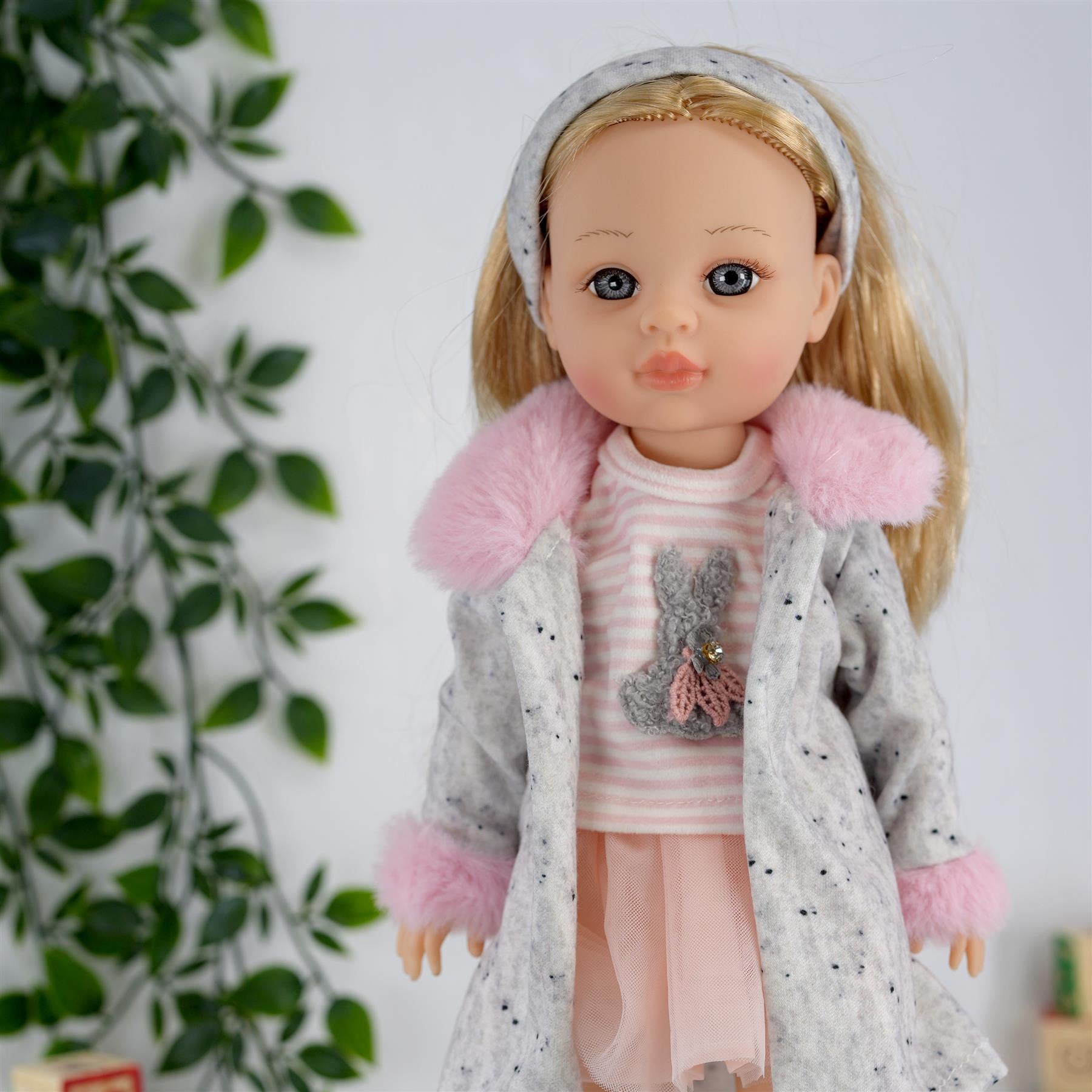Bibi Doll Baby Doll Girl with Long Styling Hair American Style Fashion Dolls 15"
